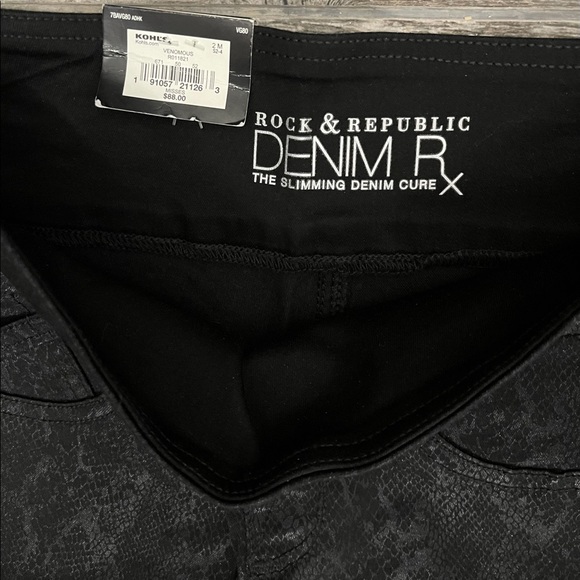 Pans - Picture 2 of 3